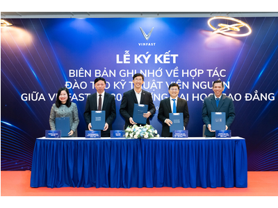 VINFAST HỢP TÁC VỚI 30 TRƯỜNG ĐẠI HỌC, CAO ĐẲNG - CHUẨN HÓA CHƯƠNG TRÌNH VÀ CHẤT LƯỢNG ĐÀO TẠO KỸ SƯ Ô TÔ ĐIỆN