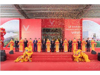 VINFAST KHÁNH THÀNH NHÀ MÁY SẢN XUẤT Ô TÔ ĐIỆN TẠI HÀ TĨNH
