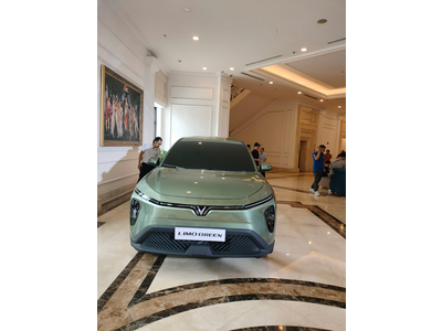 VINFAST LIMO SẼ SỚM ĐƯỢC TRUNG BÀY TẠI SHOWROOM VINFAST LONG BIÊN