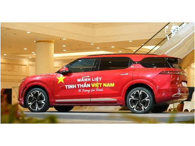 VINFAST PHÁT ĐỘNG CHIẾN DỊCH “MÃNH LIỆT TINH THẦN VIỆT NAM - VÌ TƯƠNG LAI XANH” LẦN 3