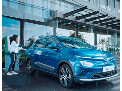 VinFast triển khai hỗ trợ trả góp 0% lãi suất trong 12 tháng cho khách hàng chuyển từ thuê sang mua pin
