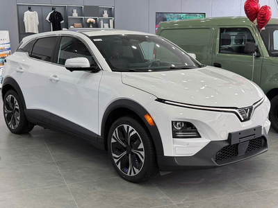 VinFast VF6 Eco | Ưu Đãi Mới Nhất & Giá Lăn Bánh: 0932 888 611