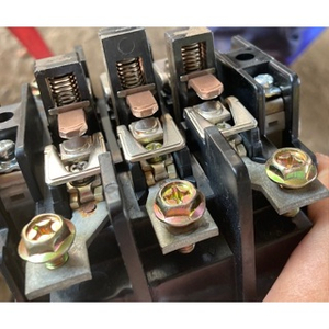 KHỞI ĐỘNG TỪ MITSUBISHI 125A CŨ