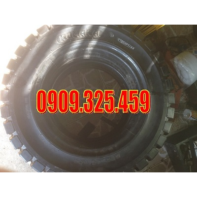 VỎ ĐẶC XE NÂNG 5.50-15 KUMAKAI