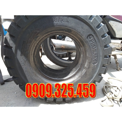 VỎ ĐẶC XE NÂNG 6.50-10 PHOENIX