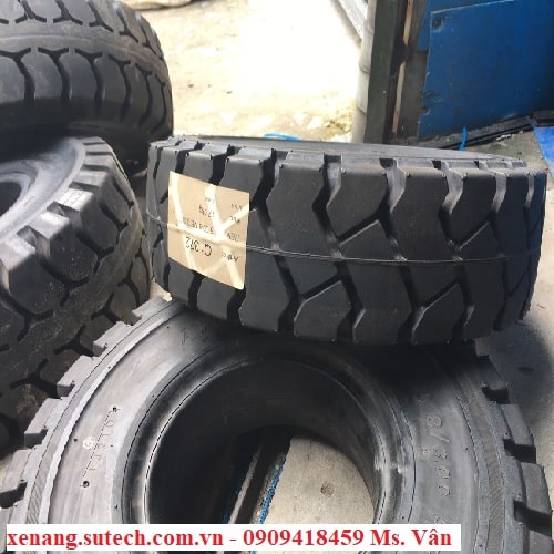 Vỏ đặc xe nâng 7.00-12 Aichi Nhật Bản