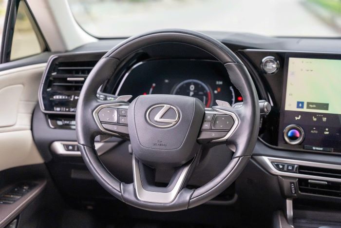 Vô lăng Lexus RX 350h luxury