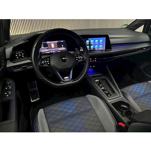 Volkswagen Golf Life 2025