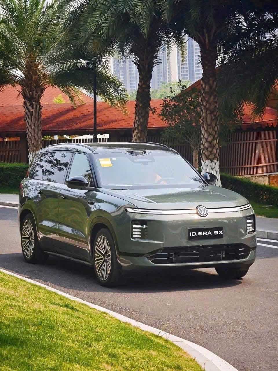 Volkswagen nhận đặt cọc SUV điện EREV ID ERA 9X tại Việt Nam, đầy bình đi hơn
