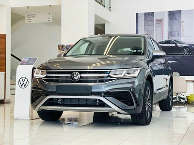 Volkswagen Tiguan Platinum 7 Chỗ