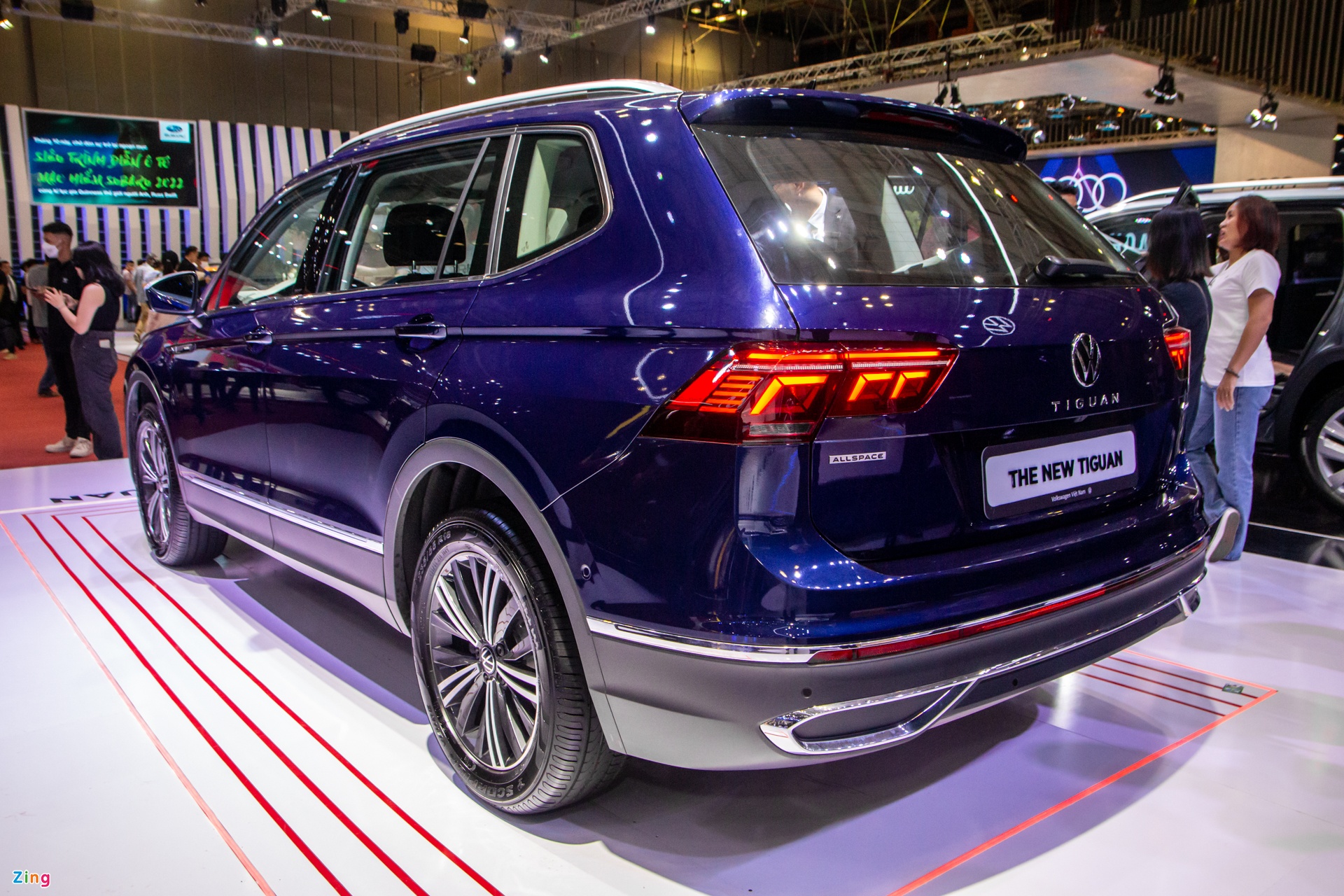 Volkswagen Tiguan Allspace 2.0L - Hình 4