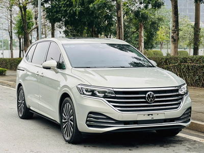 Volkswagen Viloran Luxury