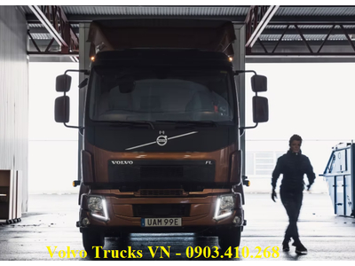Xe tải trung 2 chân Volvo FL