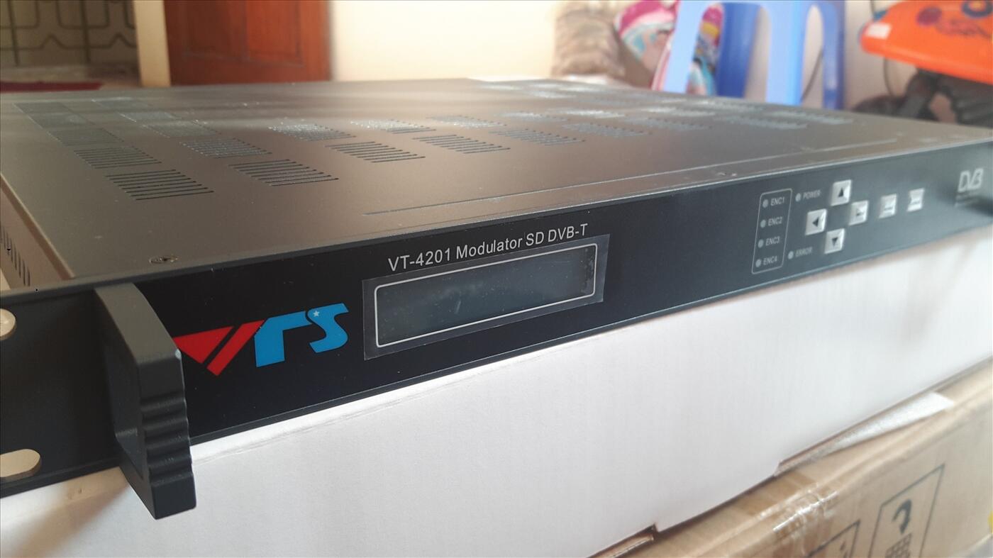 ĐIỀU CHẾ 4 IN1 AV SANG DVB-T VT-4201