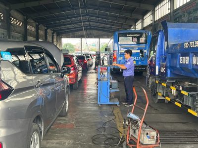 Vừa mất tem kiểm định và sổ đăng kiểm có xin lại được cả hai?