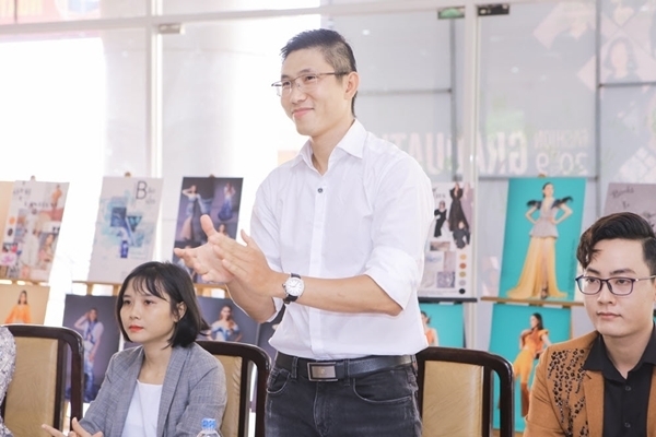 Anh Trần Thanh Tâm, CEO công ty May Thịnh Phúc, đồng thời là thạc sỹ, giảng viên chuyên ngành thiết kế thời trang.