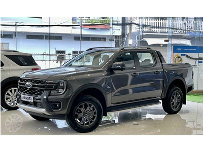 Ford Ranger Wildtrak 10AT 4X4 (Vàng Lux/ Đỏ Cam)