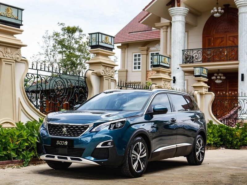 Peugeot 5008 2021