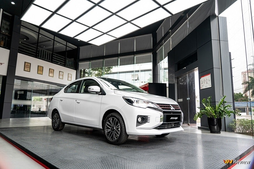 Xe Attrage lần đầu lọt top 10 xe bán chạy
