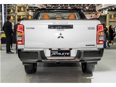 Mitsubishi Triton 4X2 AT Athlete