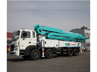 Xe bơm bê tông cần Everdigm 42rx