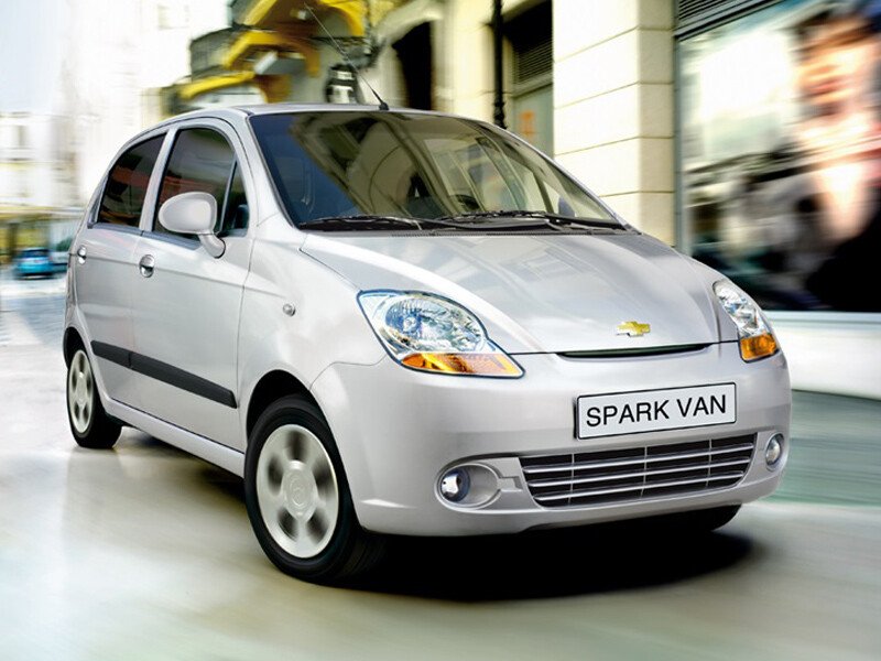 Chevrolet Spark Van 8 năm tuổi giá 160 triệu hấp dẫn người mới lái