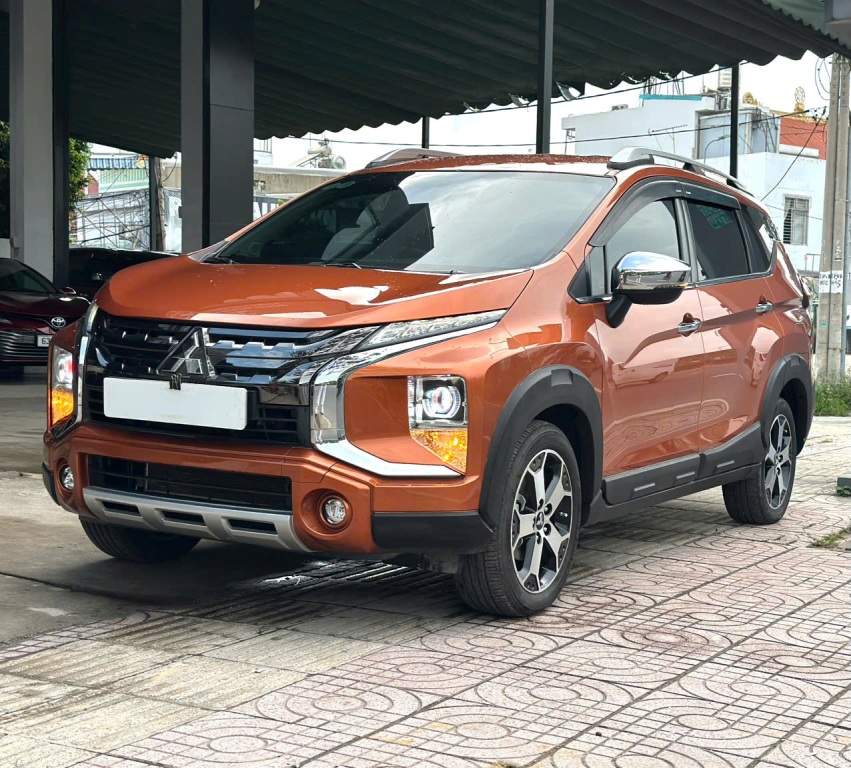 Xe CŨ Mitsubishi Xpander Cross 2021 màu cam