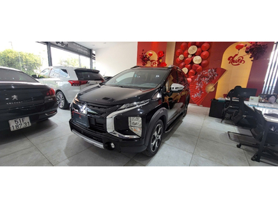 Mitsubishi Xpander Cross 2022 màu đen