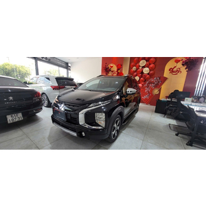 Mitsubishi Xpander Cros 2022 màu đen