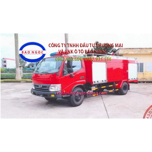 Xe cứu hỏa chữa cháy hino wu342l chứa 2200 lít nước, 300 lít bột foam