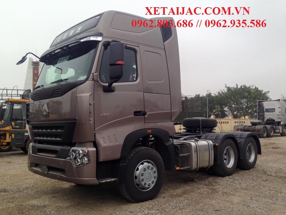 XE ĐẦU KÉO HOWO 420 HP, NÓC CAO, CẦU DẦU 2016