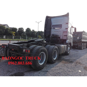 Xe đầu kéo howo 375 cầu láp đời 2015