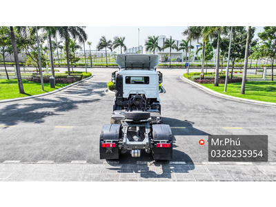 XE ĐẦU KÉO HOWO MAX 4x2 - ĐẦU KÉO HOWO SINOTRUCK NHẬP KHẨU