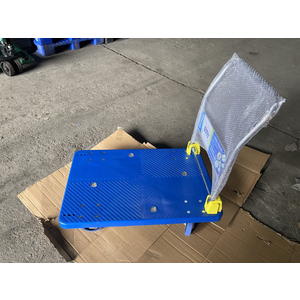 Xe đẩy hàng bốn bánh tải trọng 200 Kg Sàn nhựa chịu lực