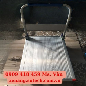 Xe đẩy hàng sàn thép 300kg