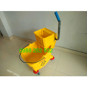 XE VẮT NƯỚC LAU SÀN 32 LÍT