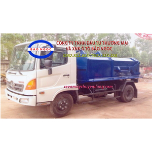 Xe hino FC chở bùn 5 khối