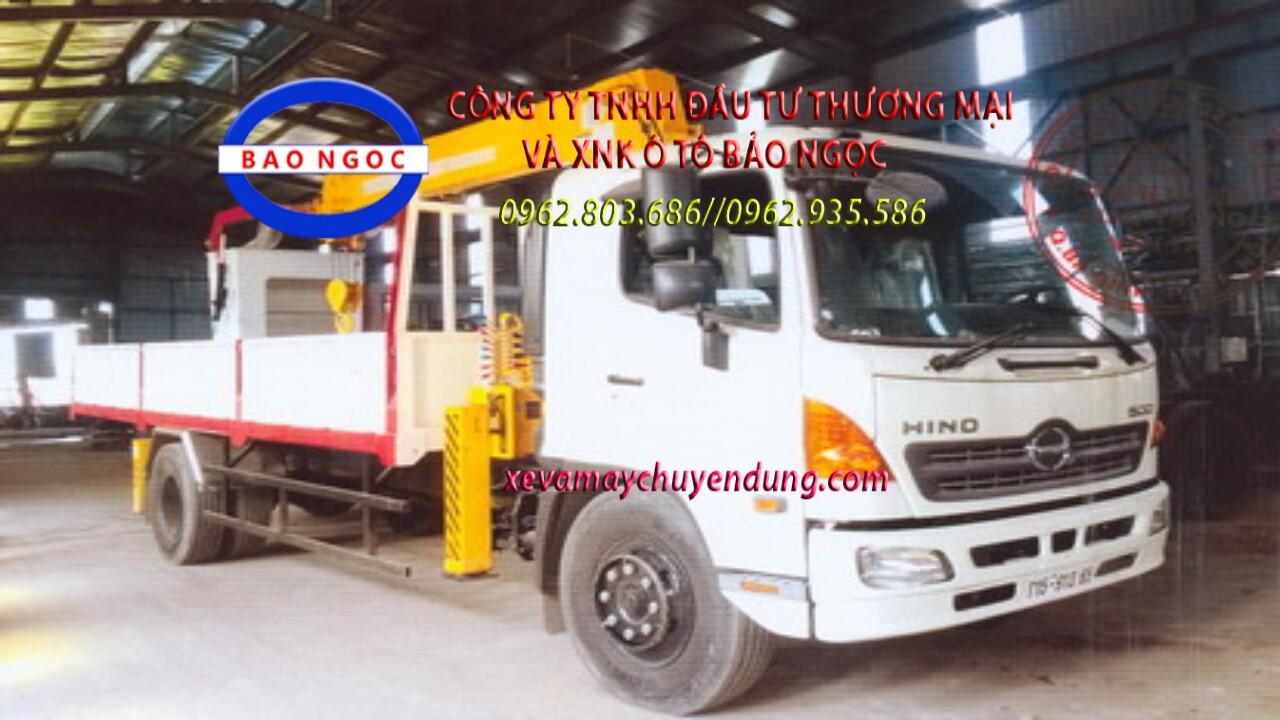 Xe hino FG gắn cẩu 5 tấn soosan có rỏ nâng người