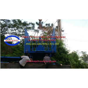 Xe kéo hàng trong nhà máy, khu công nghiệp, sân bay