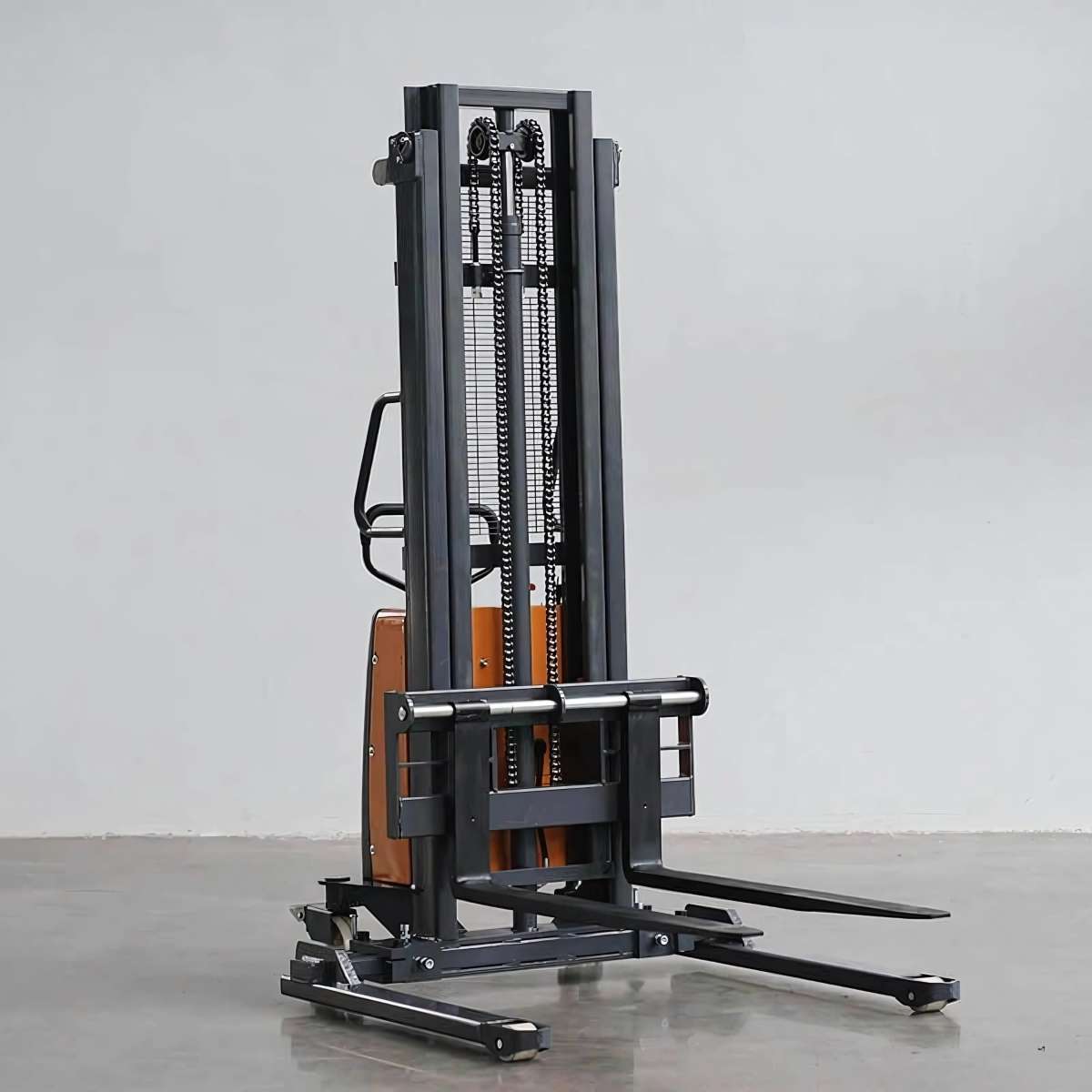 Xe nâng bán tự động chân rộng 1.5 Tấn - Xe nâng Cường Thịnh