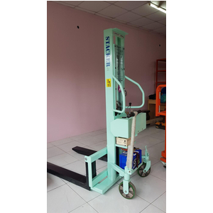Xe nâng bán tự động OPK