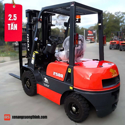 Xe Nâng Dầu 2.5 Tấn