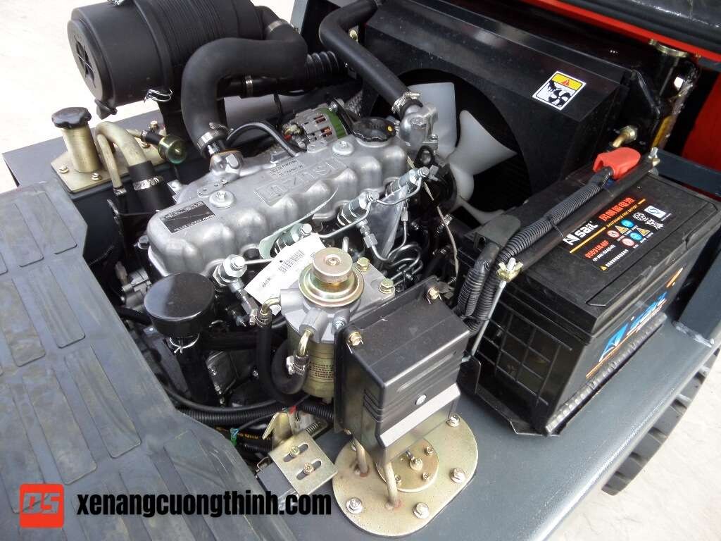 Xe nâng dầu 2.5 Tấn