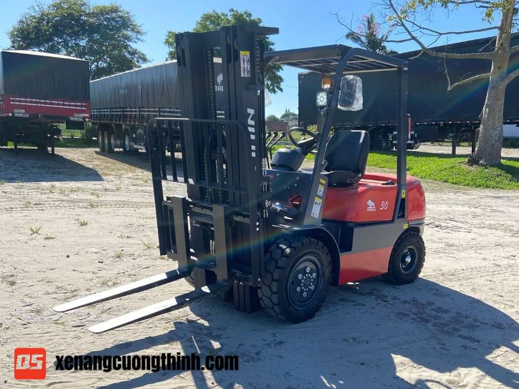 Xe nâng dầu 3 Tấn