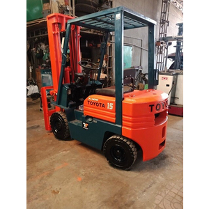 XE NÂNG DẦU 5FD15 TOYOTA