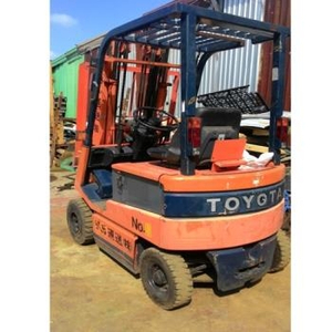 Xe nâng điện 1.5T-3M ngồi lái Toyota