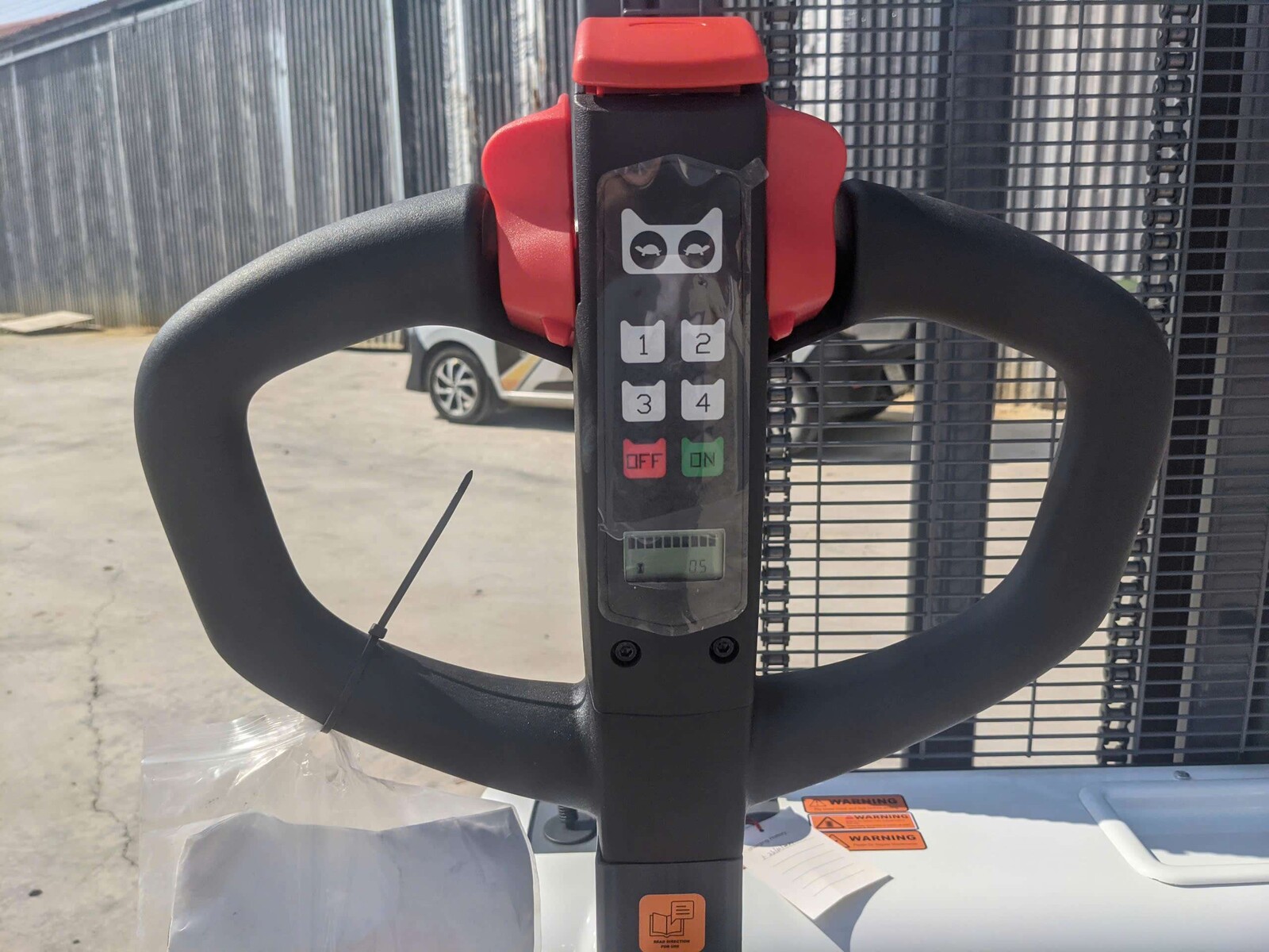 Tay lái điều khiển (Tiller) xe nâng điện Stacker 1.5 Tấn chân rộng