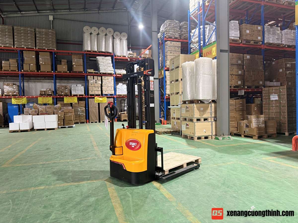Xe Nâng Điện Chân Rộng 1.5 Tấn Dùng Cho Pallet 2 Mặt QES15E-SL | Xe Nâng Cường Thịnh