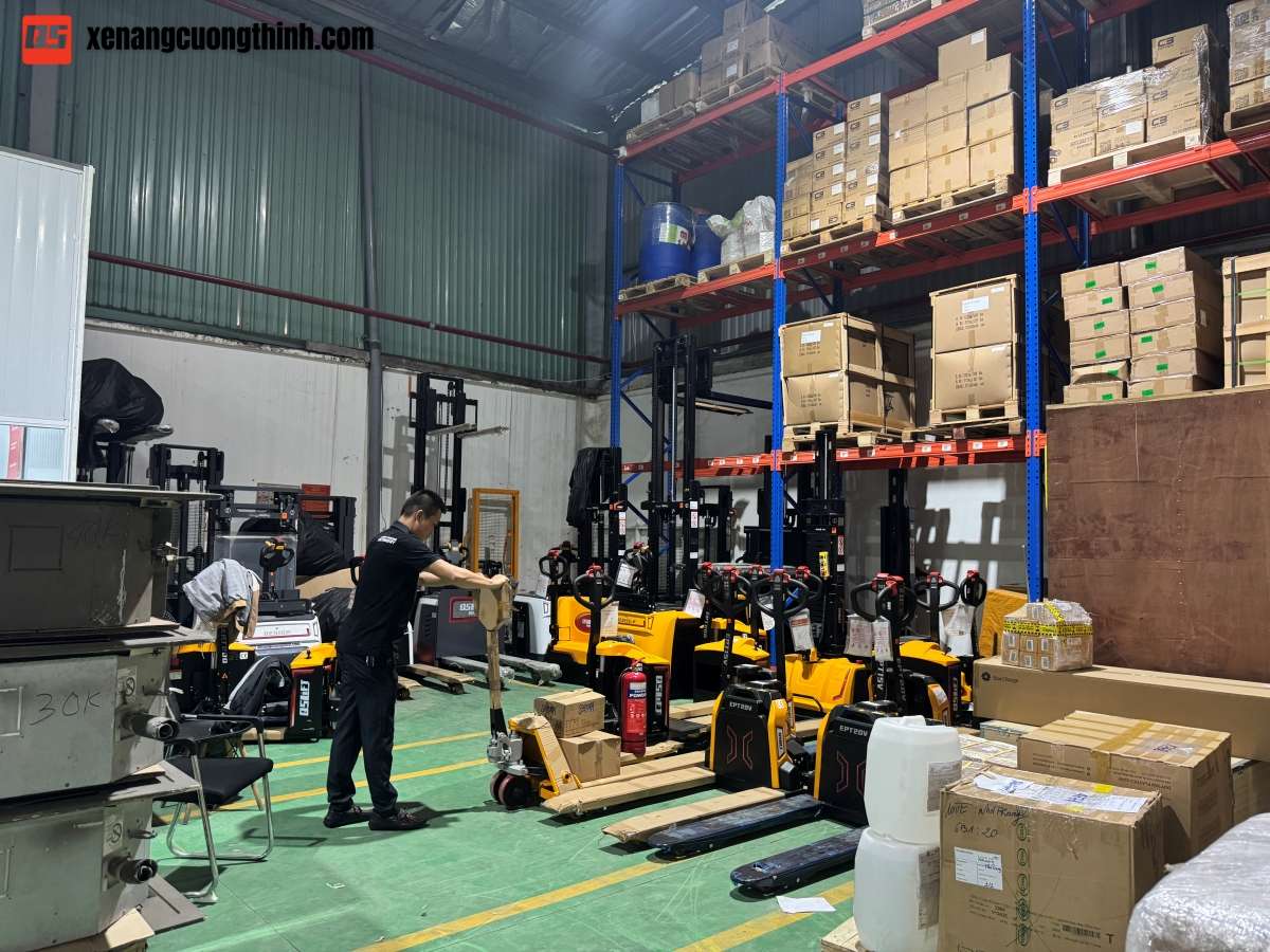 Xe nâng điện chính hãng - nhập khẩu tại Cường Thịnh