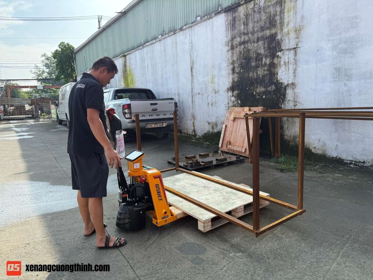 Xe Nâng Tay Điện Có Gắn Cân Điện Tử | Xe Nâng Cường Thịnh